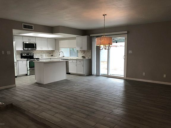 4th image of 8014 W Westview Dr