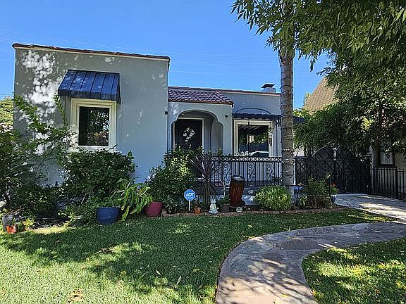 2nd image of 4712 Townsend Ave