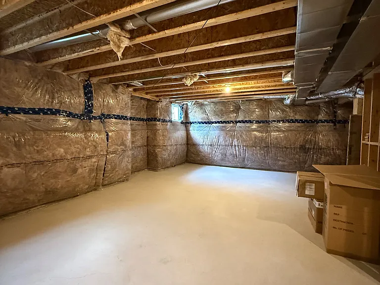 222 N Park Blvd — Photo 38