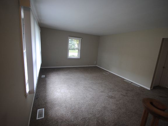 2nd image of 847 8th Ave