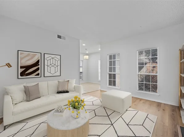 8600 Coppertowne Ln APT 1207, Dallas, TX 75243