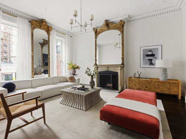 118 West 12th Street image 1 of 31