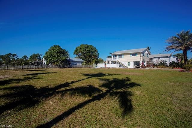 1st image of 16041 Aura Ln