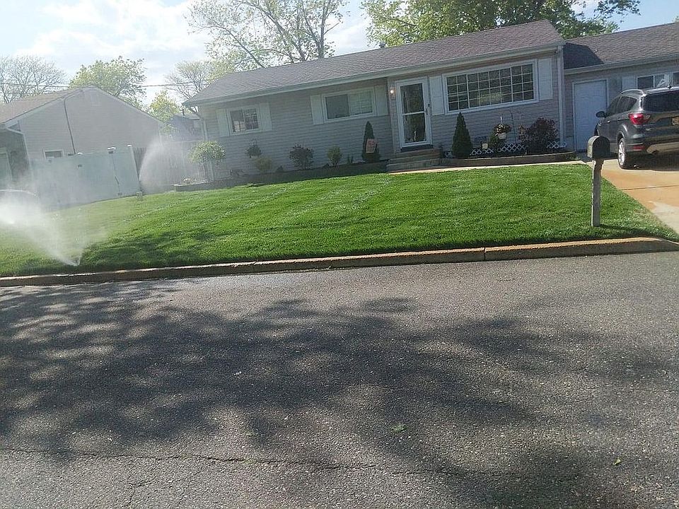 1st image of 942 Mercer Dr