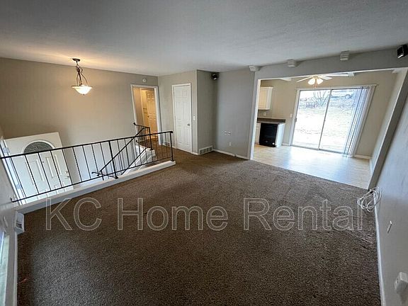 4th image of 11017 W 49th St