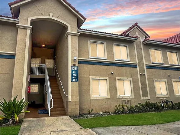 1091 Golden Lakes Boulevard #422, West Palm Beach, FL 33411