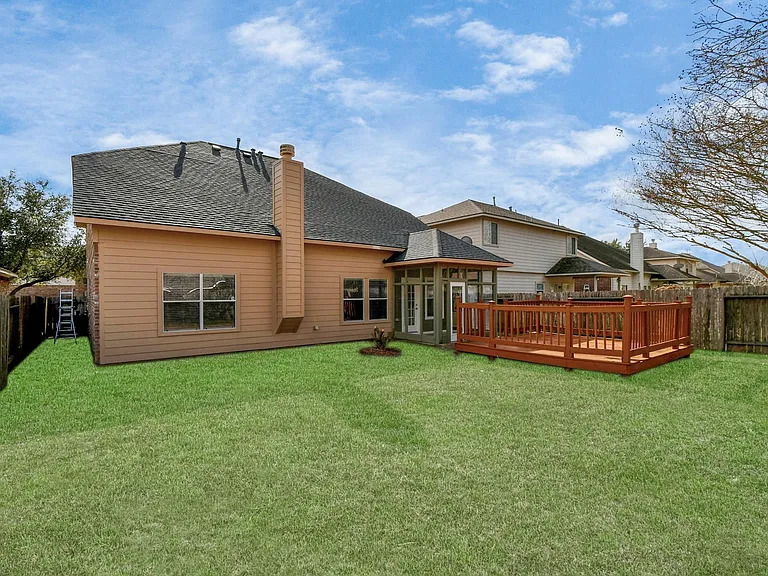 2626 Orchard Creek Ln — Photo 41