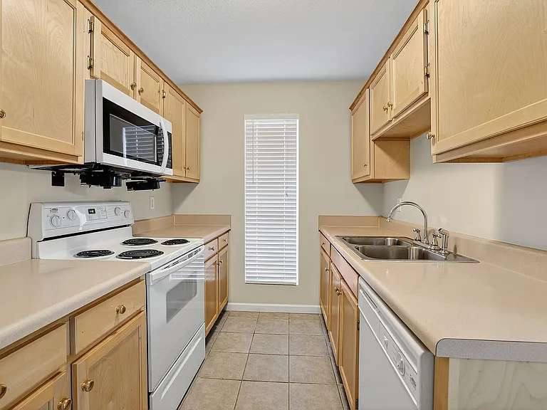 Kitchen White Appliances