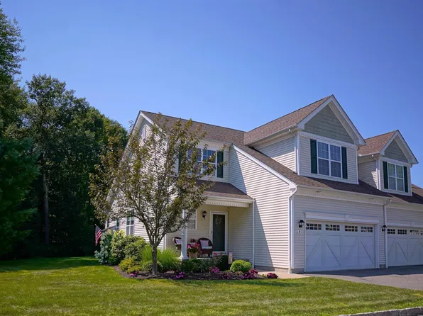 8 Ash Lane, Prospect, CT 06712