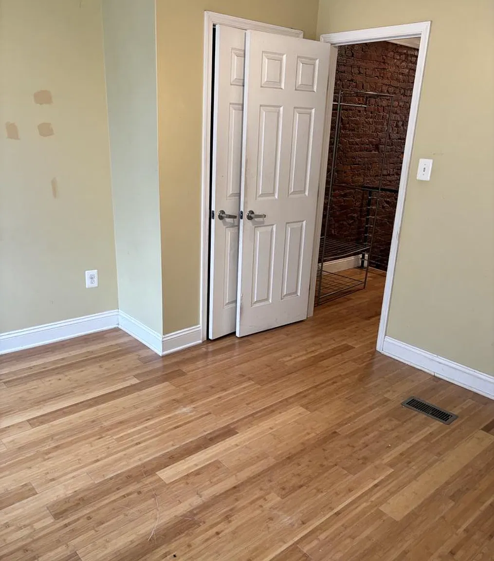 3 bed, $2,100 — Photo 1