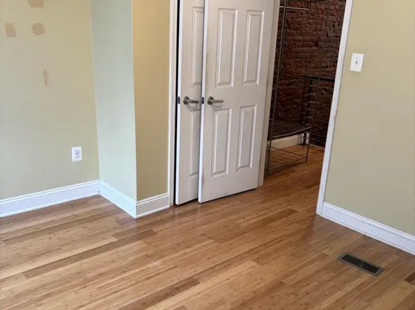 2659 Sepviva St, Philadelphia, PA 19125