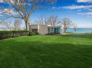 6252 Old Lakeshore Rd, Lake View, NY 14085