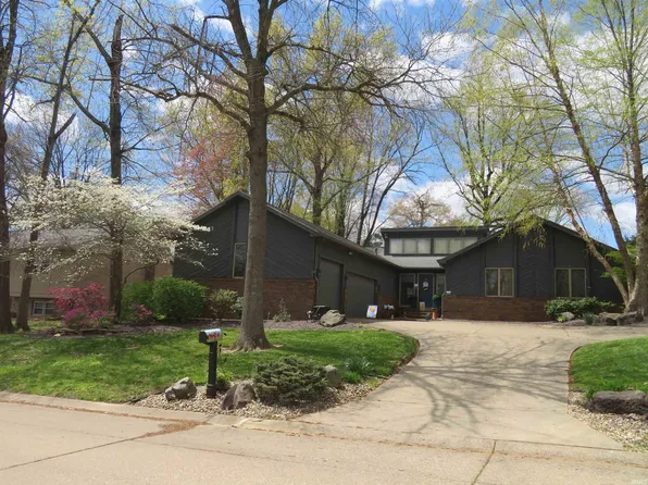 6640 Green Hill Dr, Evansville, IN 47711