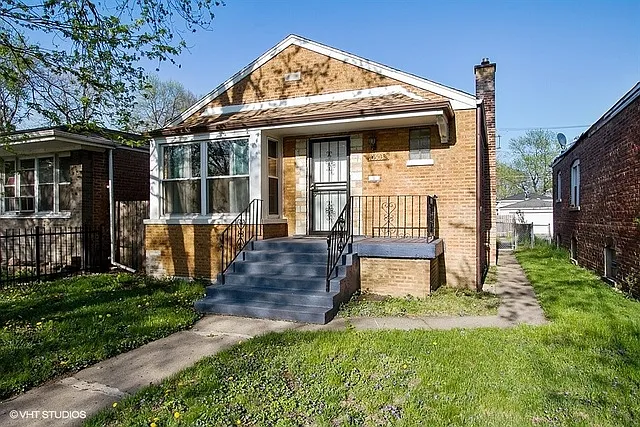 10503 S Yates Ave photo 1