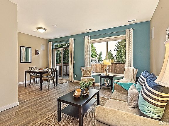 5th image of 26532 NE Anderson St
