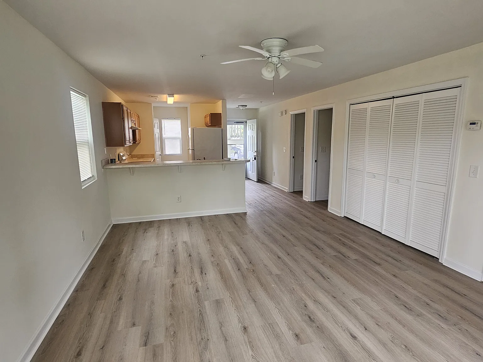 2 bed, 1000 sqft, $1,500 — Photo 2