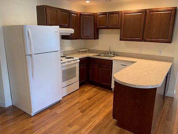 2nd image of 157 Portsmouth Ave #203