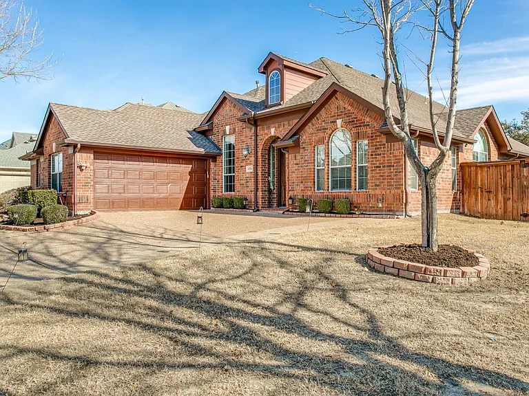6004 Grand Meadow Ln — Photo 2