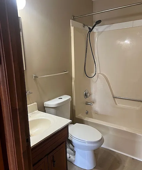 2902 Midfield Cir SE #B — Photo 16