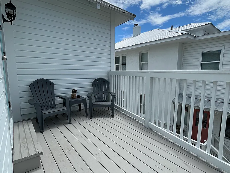 132 King St #2 — Photo 2