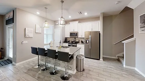 8511 Golf Way Photo 1