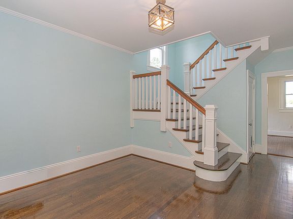 4th image of 1519 Westover Ave SW