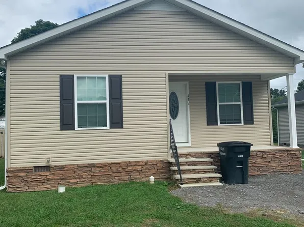429 Oakwood Rd, Tullahoma, TN 37388