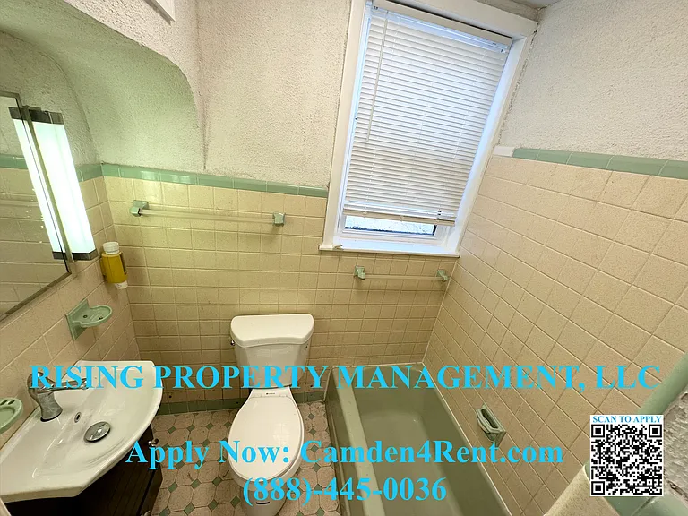 749 Spruce St — Photo 14