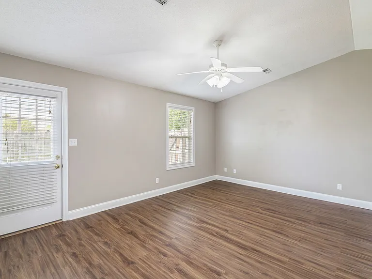 4803 White Poplar Way — Photo 8