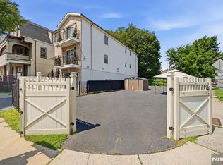 4th, Newark, NJ 07107