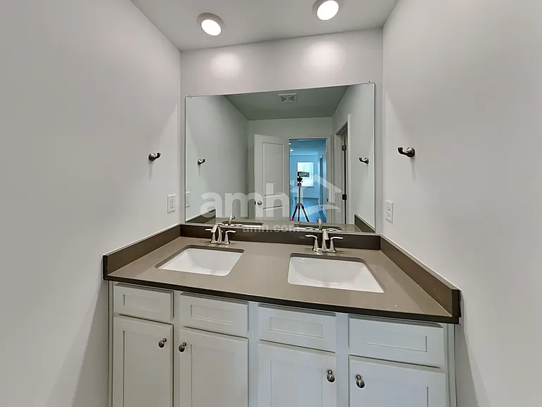 1032 Highland Walk — Photo 20