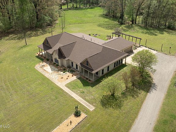 2nd image of 3555 Fogg Rd S