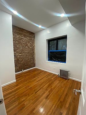 5th image of 233 E 3rd St APT E