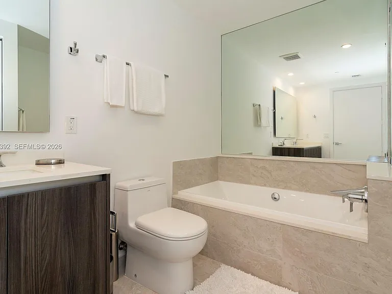 488 NE 18th St #3608 — Photo 23