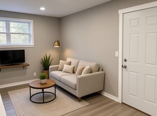 1010 S 29th St APT 7, Omaha, NE 68105