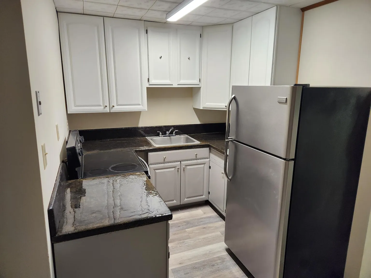 1 bed, 675 sqft, $1,300 — Photo 4