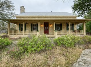 628 2nd St, Comfort, TX 78013