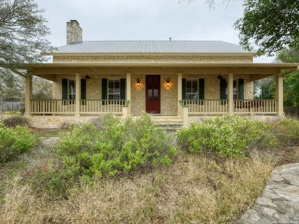 628 SECOND ST, Comfort, TX 78013
