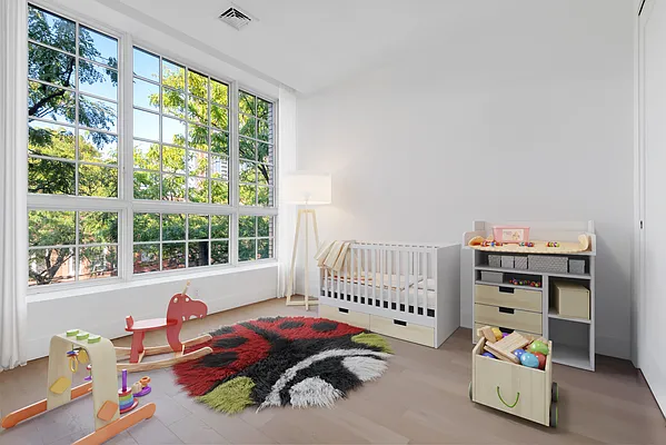 Sold by Modern Spaces | media 12