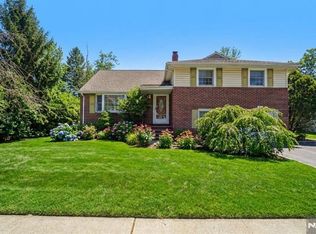 204 Pierron St, Rockleigh, NJ 07647