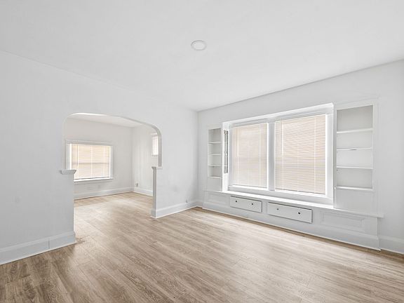 5th image of 8002 Maryland Ave