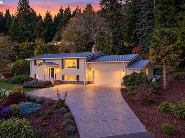 3350 Northwood Way, Tillamook, OR 97141