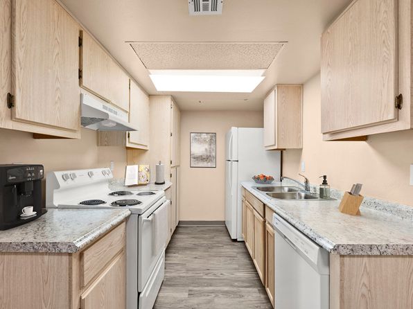1570 Paseo Grande APT 2006
