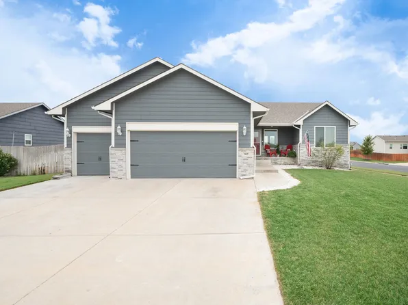 902 N Saint Andrew Ct, Goddard, KS 67052