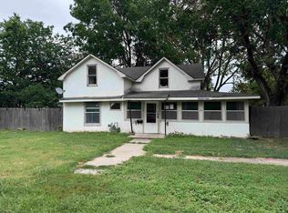 328 N Birch Ave, Valley Center, KS 67147