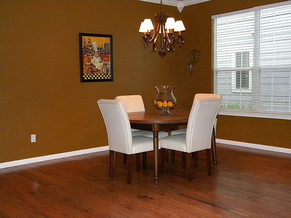 Formal Dining w/ Room for Large Table