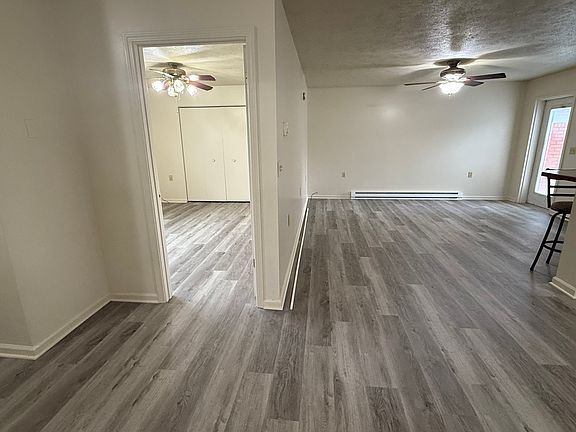 5th image of 201 W Main St #101