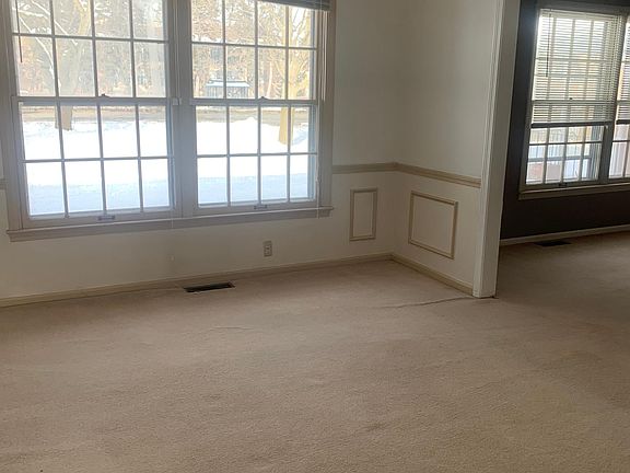 2nd image of 4308 Washtenaw Ave