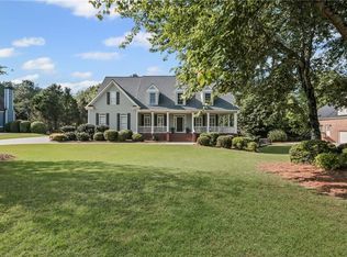 393 Taylor Glen Dr, Milton, GA 30004