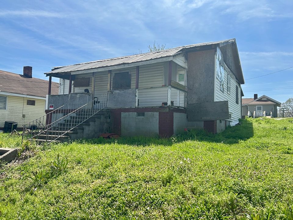 1st image of 209 Buffalo St